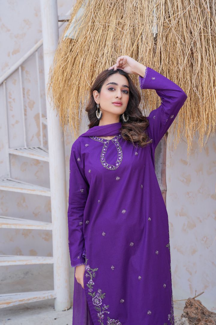 Shehar Bano (3 Piece) - Embroidered Lawn Shirt, Trouser & Chiffon Duppatta